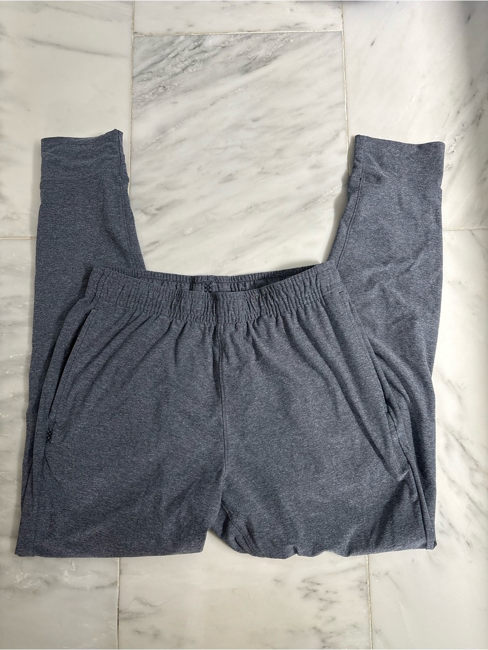 Rhone reign all around men's joggers